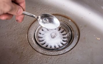 How To Remove The Unpleasant Odor From Drains And Pipe.