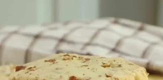 HOMEMADE PECAN SANDIES Recipe