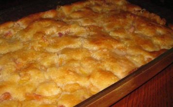 Lazy Peach Cobbler
