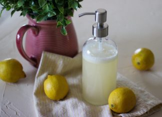 Make Your Own Liquid Hand Soap With Only 4 Ingredients!