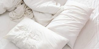 The Easiest And Most Effective Way To Clean Your Bed Pillows