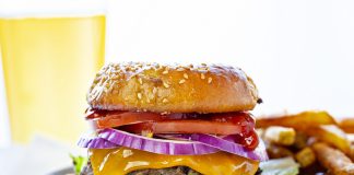 Classic Cheeseburger