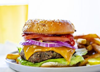 Classic Cheeseburger