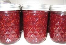 QUICK & EASY STRAWBERRY JAM