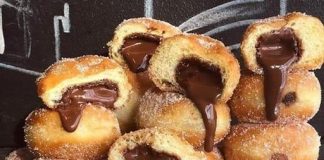 Italian Bomboloni