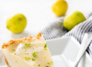 6-INGREDIENT CLASSIC KEY LIME PIE