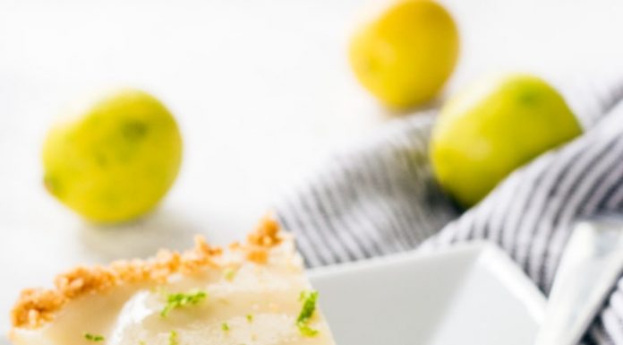 6-INGREDIENT CLASSIC KEY LIME PIE