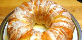 Banana Creme Bundt Cake