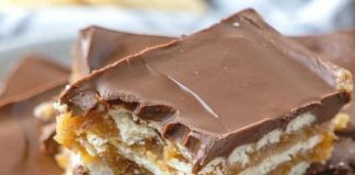 HOMEMADE KIT KAT BARS