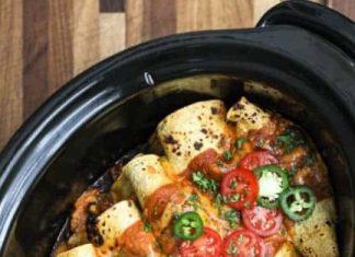 Slow Cooker Chicken Enchiladas