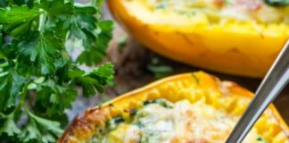 Cheesy Garlic Parmesan Spinach Spaghetti Squash