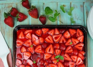 STRAWBERRY SLAB PIE