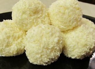 PINEAPPLE COCONUT SNOWBALLS