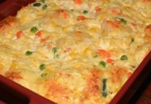 Chicken Pot Pie Bubble Up Casserole