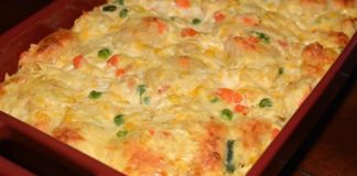 Chicken Pot Pie Bubble Up Casserole