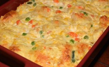 Chicken Pot Pie Bubble Up Casserole