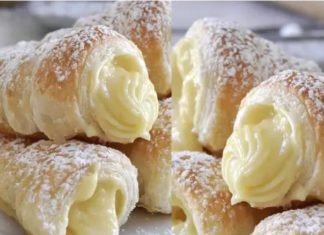Crisp and Buttery Italian Cream Filled Cannoncini
