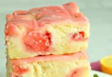 Strawberry Lemon Blondies!