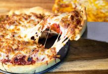 HOMEMADE CHICAGO STYLE DEEP DISH PIZZA