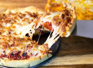 HOMEMADE CHICAGO STYLE DEEP DISH PIZZA