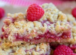 RASPBERRY CRUMBLE BARS