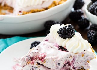 BLACKBERRY CHEESECAKE ICEBOX PIE