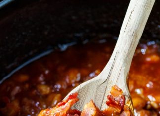 SLOW COOKER BOURBON BAKED BEANS