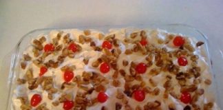 Easy made Banana Split Cake