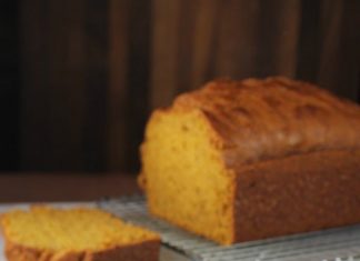 EASY PUMPKIN BREAD
