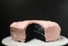 COCOA NOIR CAKE WITH CREAM