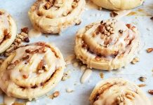 Cinnamon Rolls Ooey Gooey