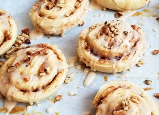 Cinnamon Rolls Ooey Gooey