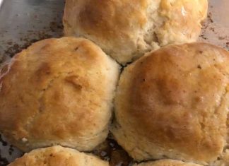 Easy 7-Up Biscuits