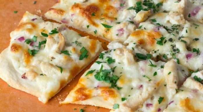 ROASTED GARLIC WHITE CHICKEN PIZZA