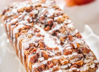 APPLE FRITTER CAKE