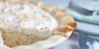 Old-Fashioned Coconut Cream Pie