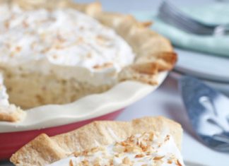 Old-Fashioned Coconut Cream Pie