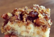 PECAN CHEESECAKE SQUARES