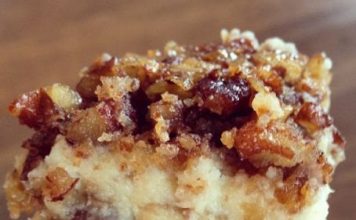 PECAN CHEESECAKE SQUARES