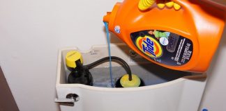 How To Use Laundry Detergent For Cleaning The Toilet – Excellent Cleaning Hack