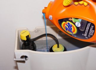 How To Use Laundry Detergent For Cleaning The Toilet – Excellent Cleaning Hack