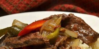 SLOW-COOKER PEPPER STEAK