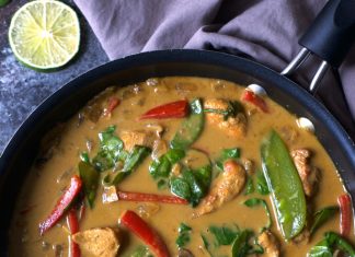 CHICKEN CURRY WITH CARROT AND TURNIP GREENS