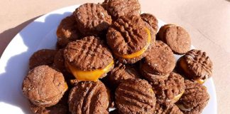 ROMANY CREAM BISCUITS