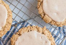 Iced Oatmeal Cookies