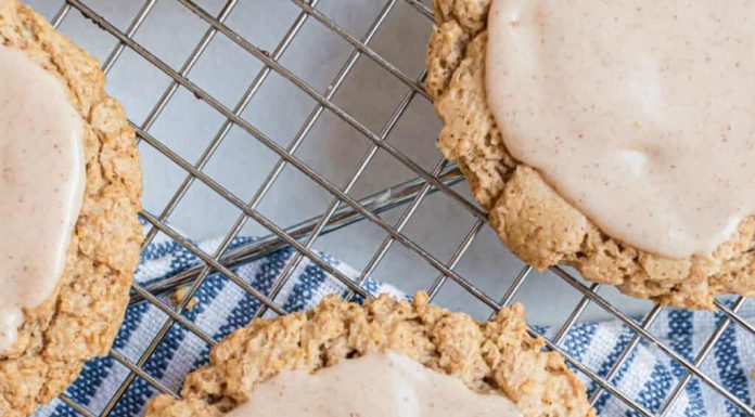 Iced Oatmeal Cookies