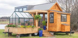 This Tiny Home May Look Like A Cottage, But It’s Actually Quite Luxurious