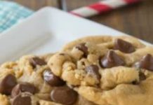 PEANUT BUTTER CHOCOLATE CHIP COOKIES