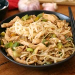 CHICKEN LO MEIN