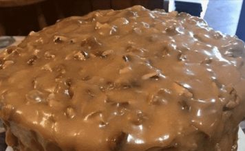 PECAN PRALINE CAKE